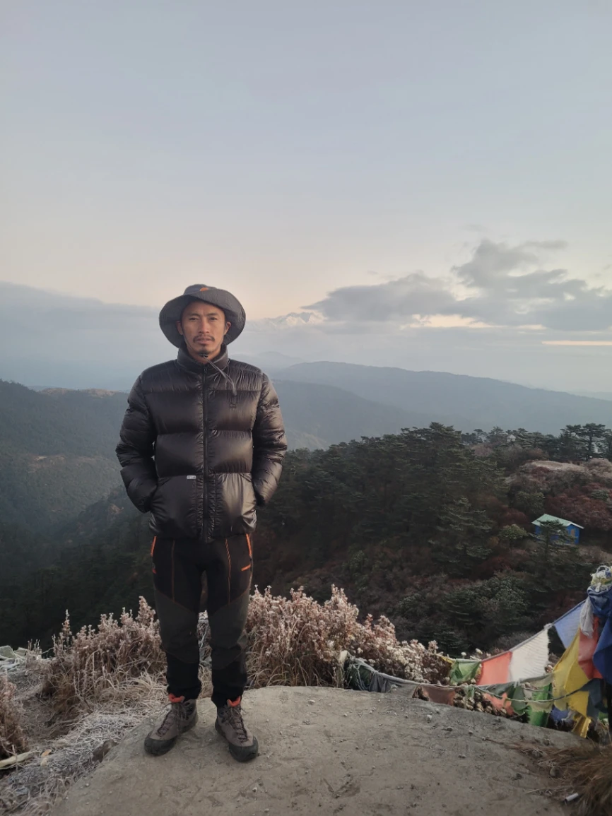 trekking